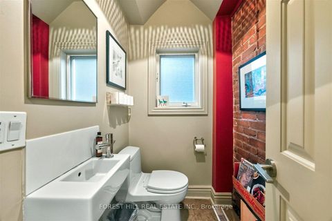 Photo 17 at 44 Russell Street, University, Toronto