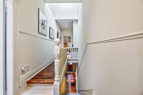 Photo 18 at 44 Russell Street, University, Toronto