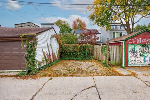 Photo 37 at 44 Russell Street, University, Toronto