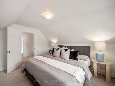 Photo 13 at 57 Yardley Avenue, Parkview, Toronto