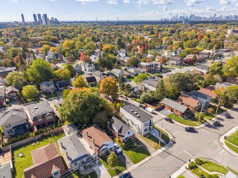 Photo 24 at 57 Yardley Avenue, Parkview, Toronto