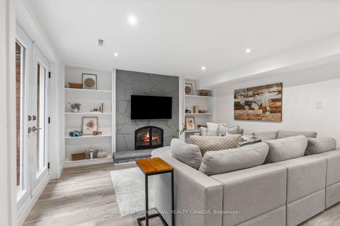 Photo 8 at 329 Broadway Avenue, Mount Pleasant East, Toronto