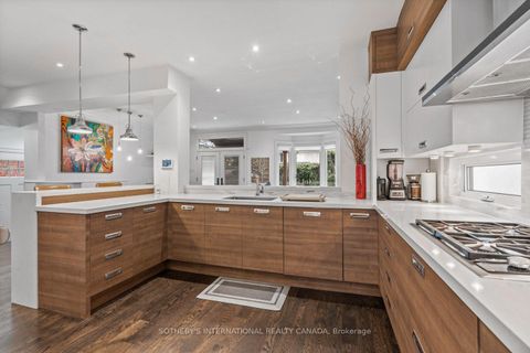 Photo 13 at 329 Broadway Avenue, Mount Pleasant East, Toronto