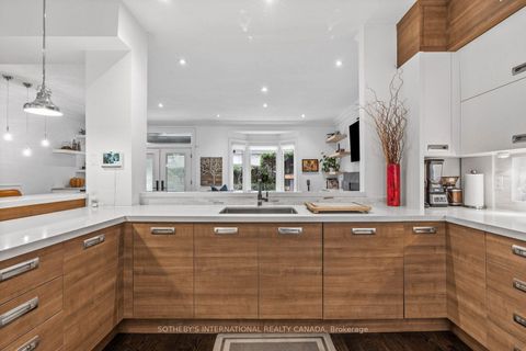 Photo 14 at 329 Broadway Avenue, Mount Pleasant East, Toronto