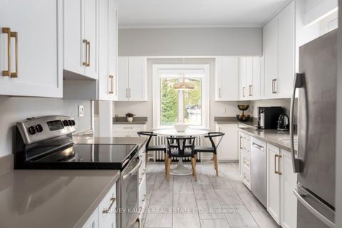 Photo 14 at 110 Chatsworth Drive, Lawrence Park South, Toronto