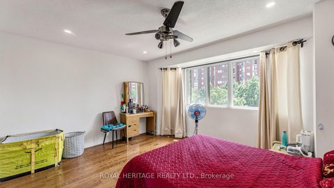Photo 22 at Th 19 - 2472 Eglinton Avenue E, Eglinton East, Toronto