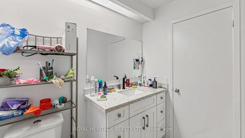 Photo 32 at Th 19 - 2472 Eglinton Avenue E, Eglinton East, Toronto