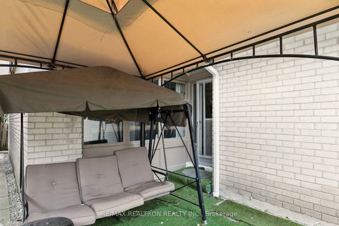 Photo 19 at 49 - 9 Lime Tree Way, Branson, Toronto