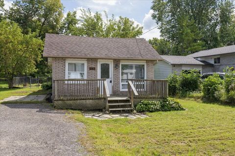 Photo 2 at 247 Parkway Avenue, Keswick South, Georgina