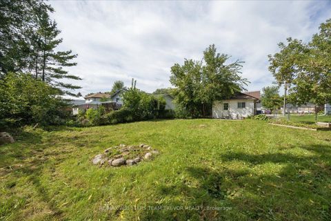 Photo 7 at 247 Parkway Avenue, Keswick South, Georgina