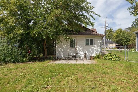 Photo 8 at 247 Parkway Avenue, Keswick South, Georgina