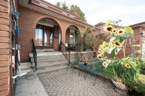 Photo 1 at 16 Ascolda Boulevard, Eglinton East, Toronto