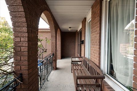 Photo 3 at 16 Ascolda Boulevard, Eglinton East, Toronto