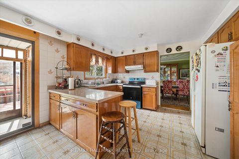 Photo 12 at 16 Ascolda Boulevard, Eglinton East, Toronto
