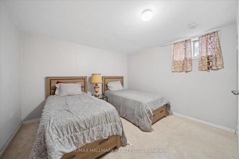 Photo 32 at 16 Ascolda Boulevard, Eglinton East, Toronto