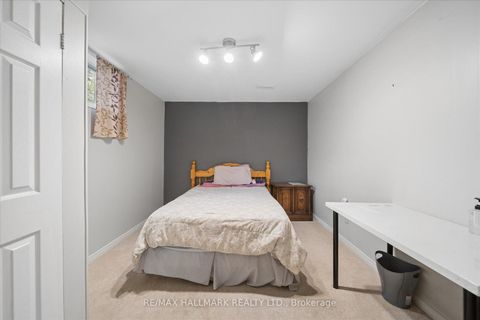 Photo 33 at 16 Ascolda Boulevard, Eglinton East, Toronto