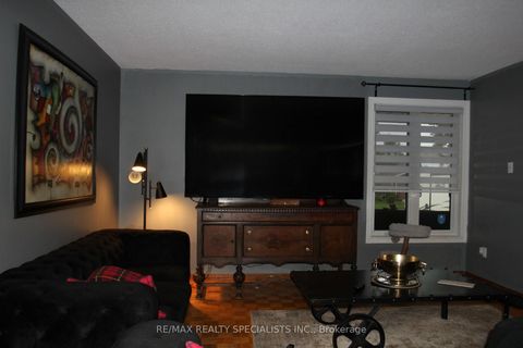Photo 2 at 31 Laburnham Avenue, Long Branch, Toronto