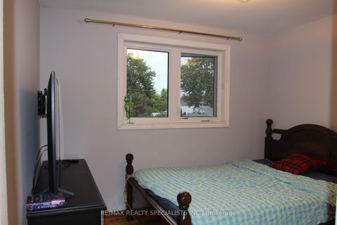 Photo 17 at 31 Laburnham Avenue, Long Branch, Toronto
