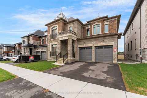 Photo 2 at 20 Seraville Street, Vellore Village, Vaughan