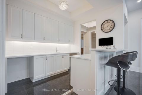 Photo 16 at 20 Seraville Street, Vellore Village, Vaughan