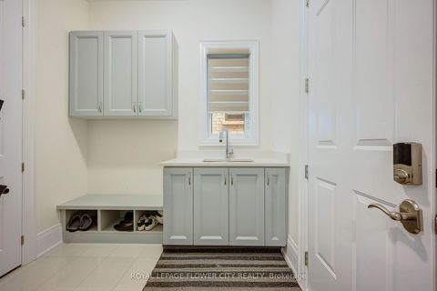 Photo 25 at 20 Seraville Street, Vellore Village, Vaughan
