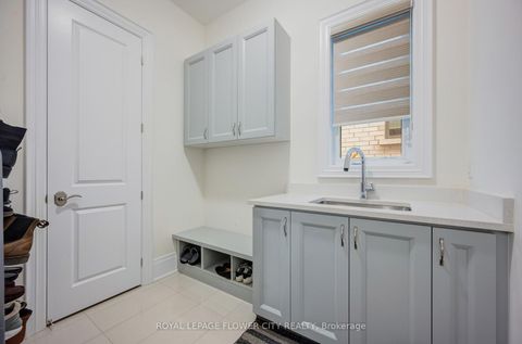 Photo 26 at 20 Seraville Street, Vellore Village, Vaughan
