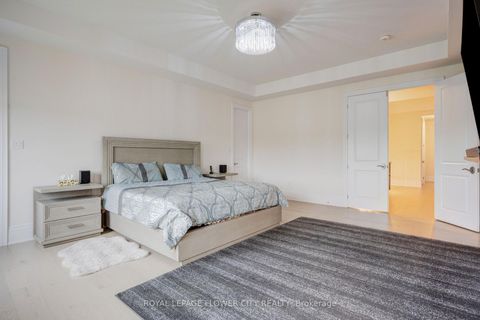 Photo 36 at 20 Seraville Street, Vellore Village, Vaughan