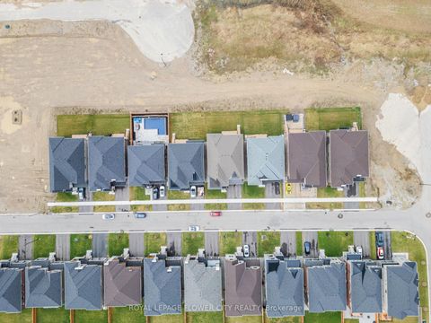 Photo 48 at 20 Seraville Street, Vellore Village, Vaughan