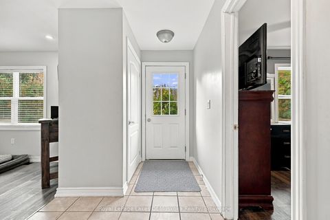 Photo 6 at 5 Della Street, Virginia, Georgina