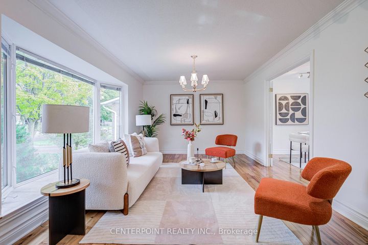 Photo 6 at 7 Avondale Crescent, Markham Village, Markham