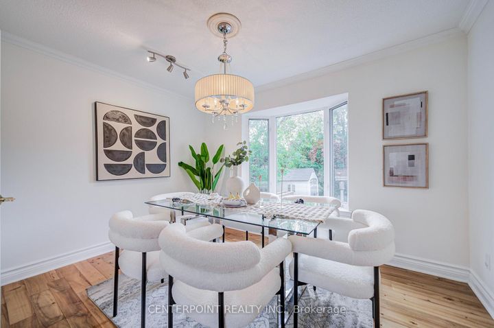 Photo 11 at 7 Avondale Crescent, Markham Village, Markham