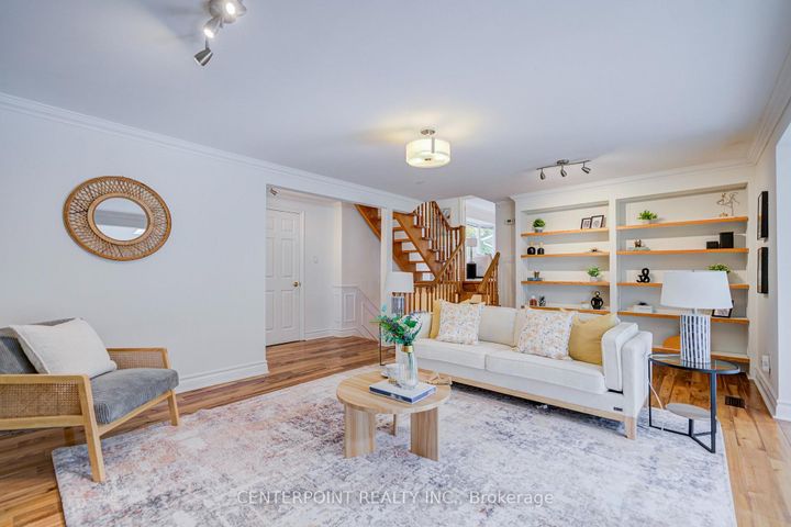 Photo 23 at 7 Avondale Crescent, Markham Village, Markham