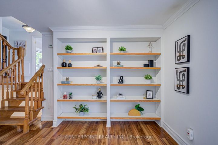 Photo 24 at 7 Avondale Crescent, Markham Village, Markham