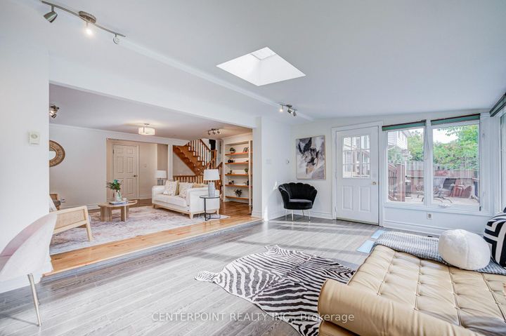 Photo 31 at 7 Avondale Crescent, Markham Village, Markham