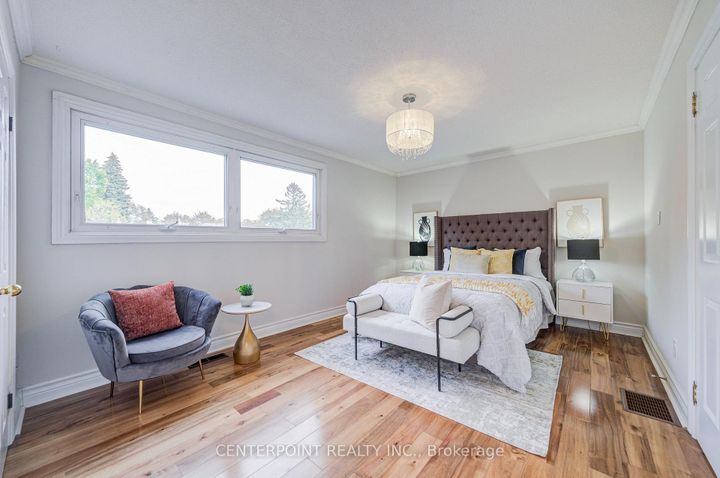 Photo 35 at 7 Avondale Crescent, Markham Village, Markham
