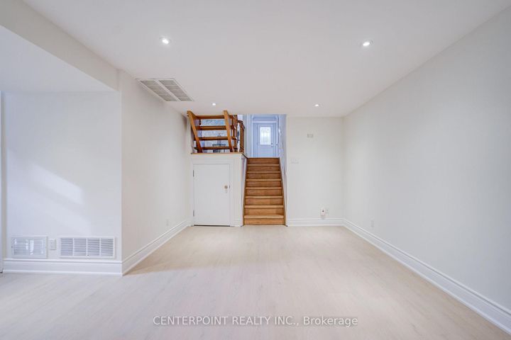 Photo 42 at 7 Avondale Crescent, Markham Village, Markham