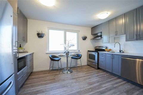 Photo 4 at 92 Overture Road, West Hill, Toronto