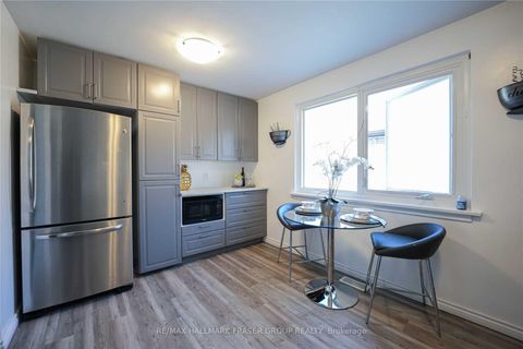Photo 5 at 92 Overture Road, West Hill, Toronto