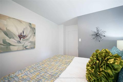 Photo 9 at 92 Overture Road, West Hill, Toronto