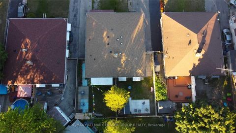 Photo 21 at 92 Overture Road, West Hill, Toronto