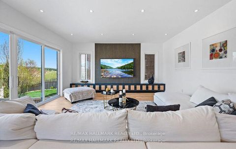 Photo 8 at 119 Pointon Street, Bayview Northeast, Aurora