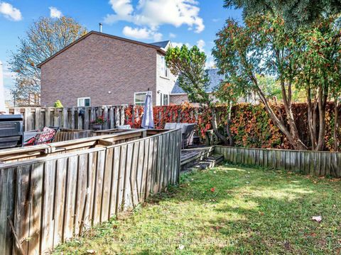 Photo 22 at 45 Mcclintock Crescent, Lakeview Estates, Vaughan