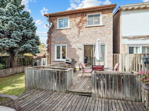 Photo 23 at 45 Mcclintock Crescent, Lakeview Estates, Vaughan