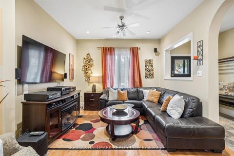 Photo 11 at 9 Savoy Avenue, Lumsden, Toronto