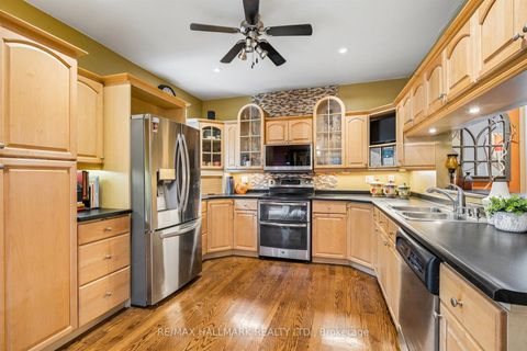 Photo 19 at 9 Savoy Avenue, Lumsden, Toronto