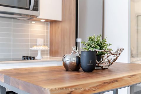 Photo 9 at 804 - 543 Richmond Street W, Waterfront Communities C1, Toronto