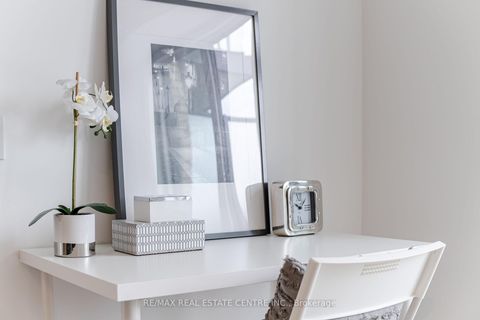 Photo 16 at 804 - 543 Richmond Street W, Waterfront Communities C1, Toronto