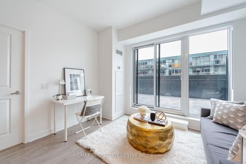 Photo 17 at 804 - 543 Richmond Street W, Waterfront Communities C1, Toronto