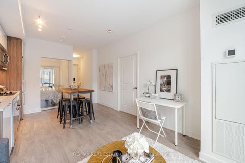 Photo 20 at 804 - 543 Richmond Street W, Waterfront Communities C1, Toronto