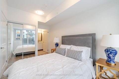 Photo 26 at 804 - 543 Richmond Street W, Waterfront Communities C1, Toronto